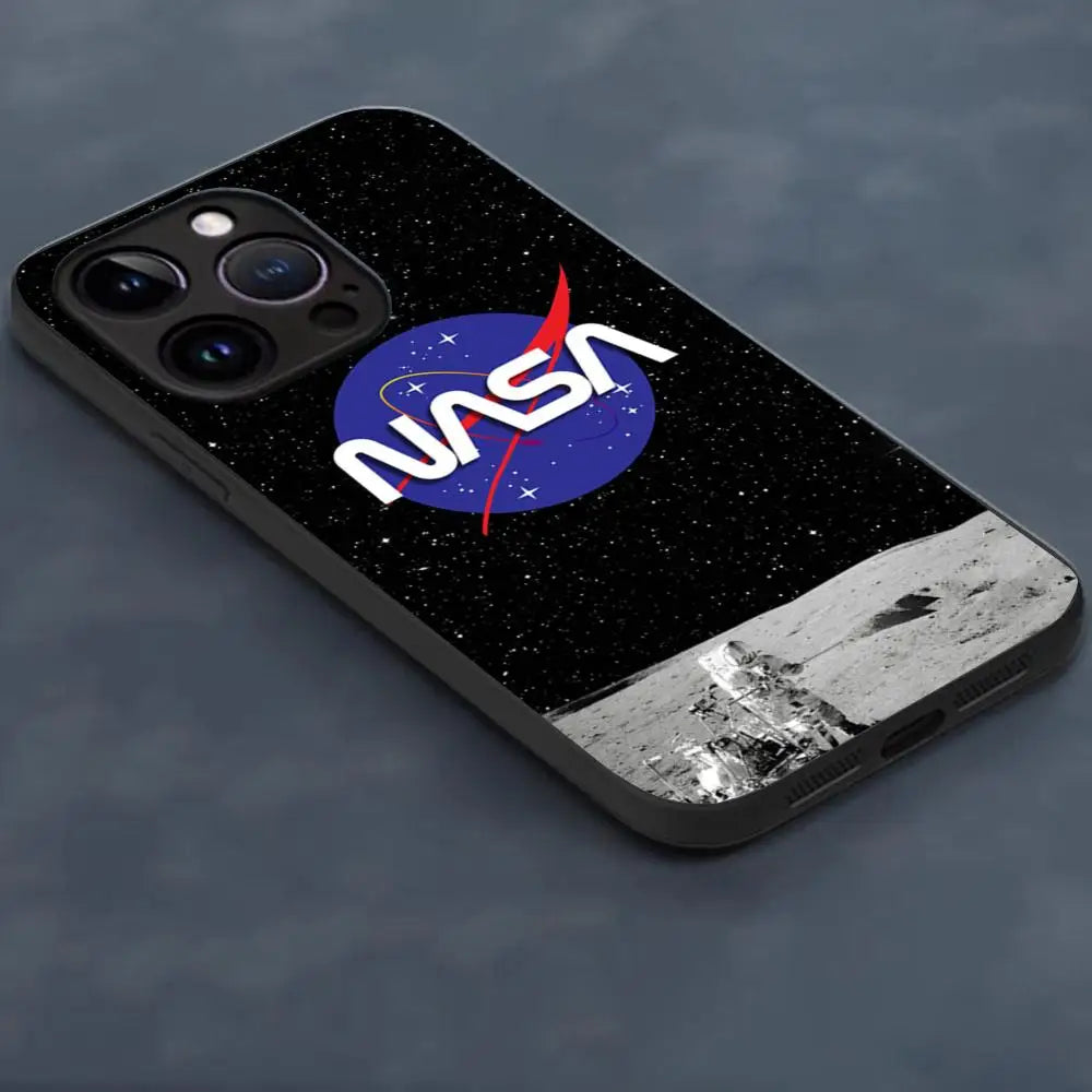 NASA Black Shield – Funda universal para iPhone con esencia cósmica