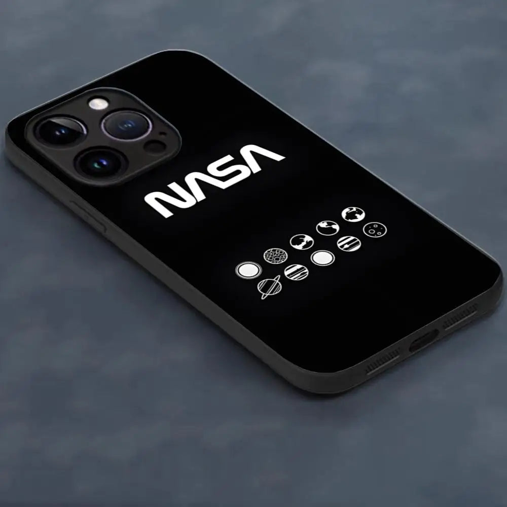 NASA Black Shield – Funda universal para iPhone con esencia cósmica