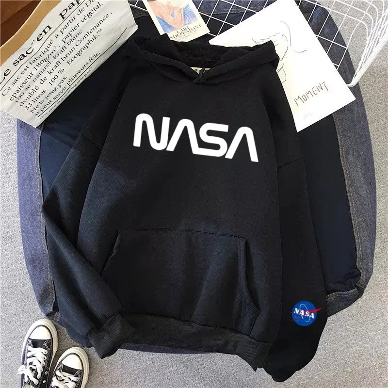 Sudadera Oversize con Forro Polar – Diseño Astronauta & NASA | Moda 2025
