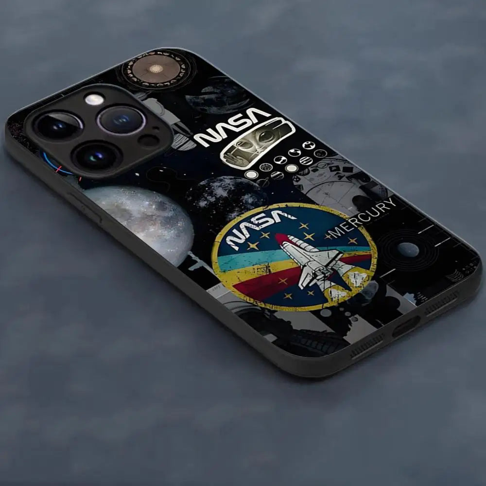 NASA Black Shield – Funda universal para iPhone con esencia cósmica