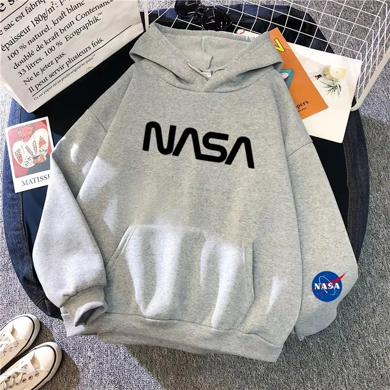 Sudadera Oversize con Forro Polar – Diseño Astronauta & NASA | Moda 2025