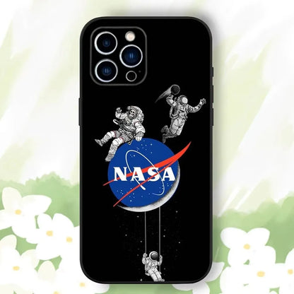 NASA Black Shield – Funda universal para iPhone con esencia cósmica