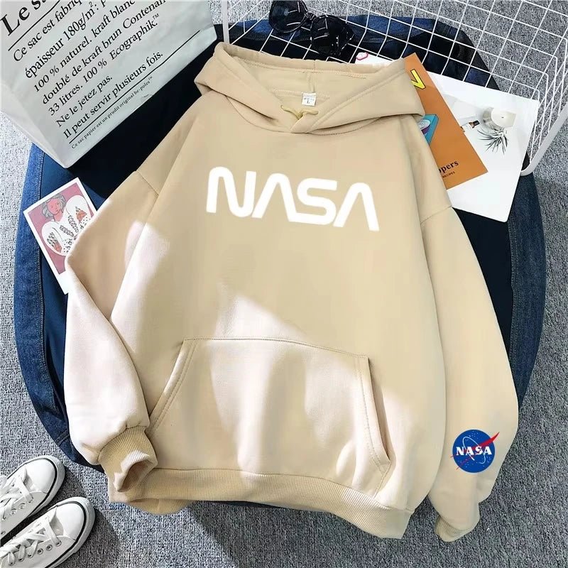 Sudadera Oversize con Forro Polar – Diseño Astronauta & NASA | Moda 2025