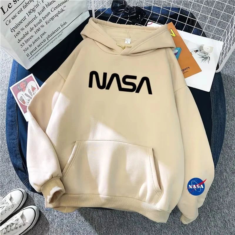 Sudadera Oversize con Forro Polar – Diseño Astronauta & NASA | Moda 2025